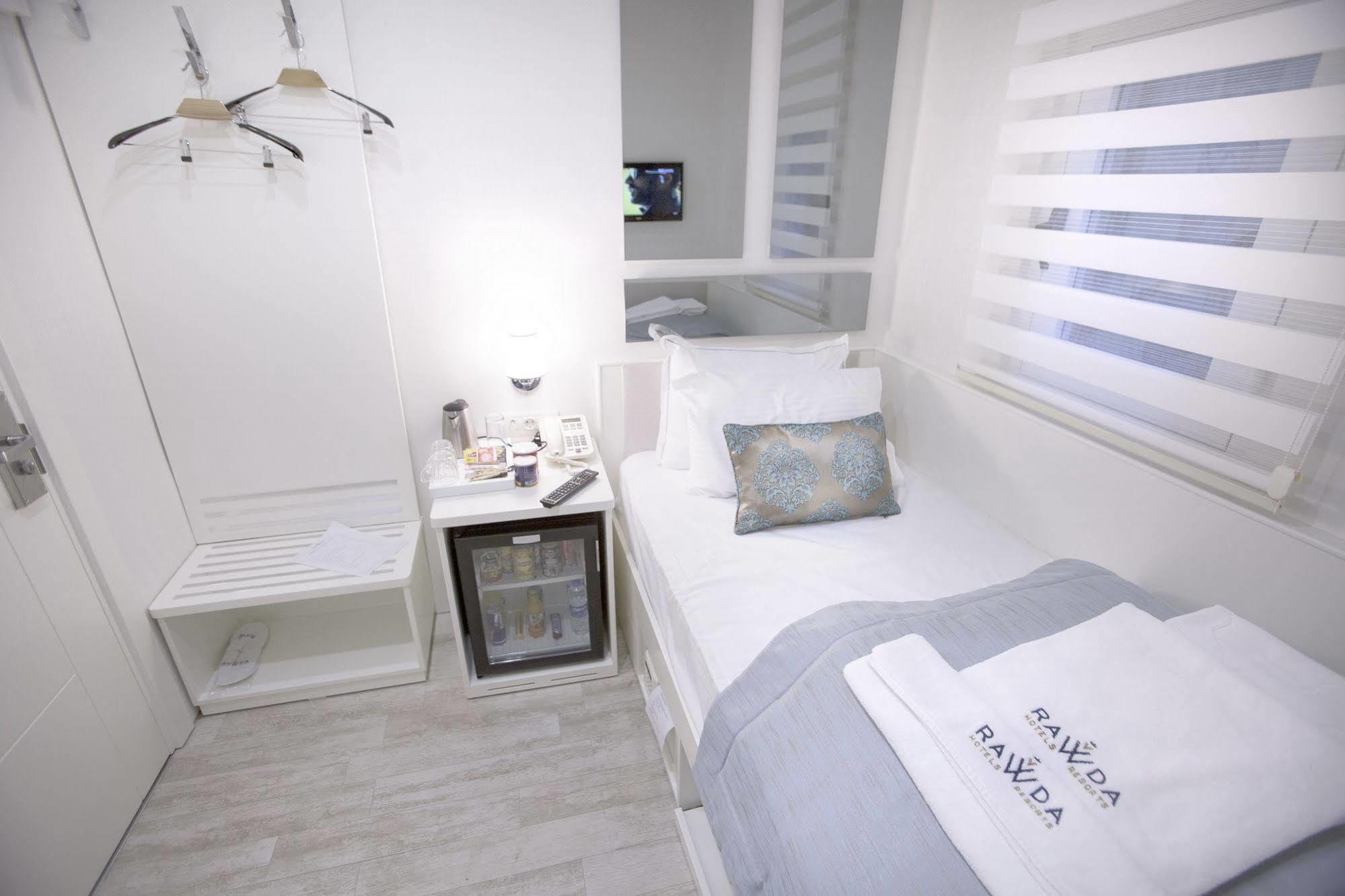 Rawda Hotel Bakirkoy อิสตันบูล ภายนอก รูปภาพ