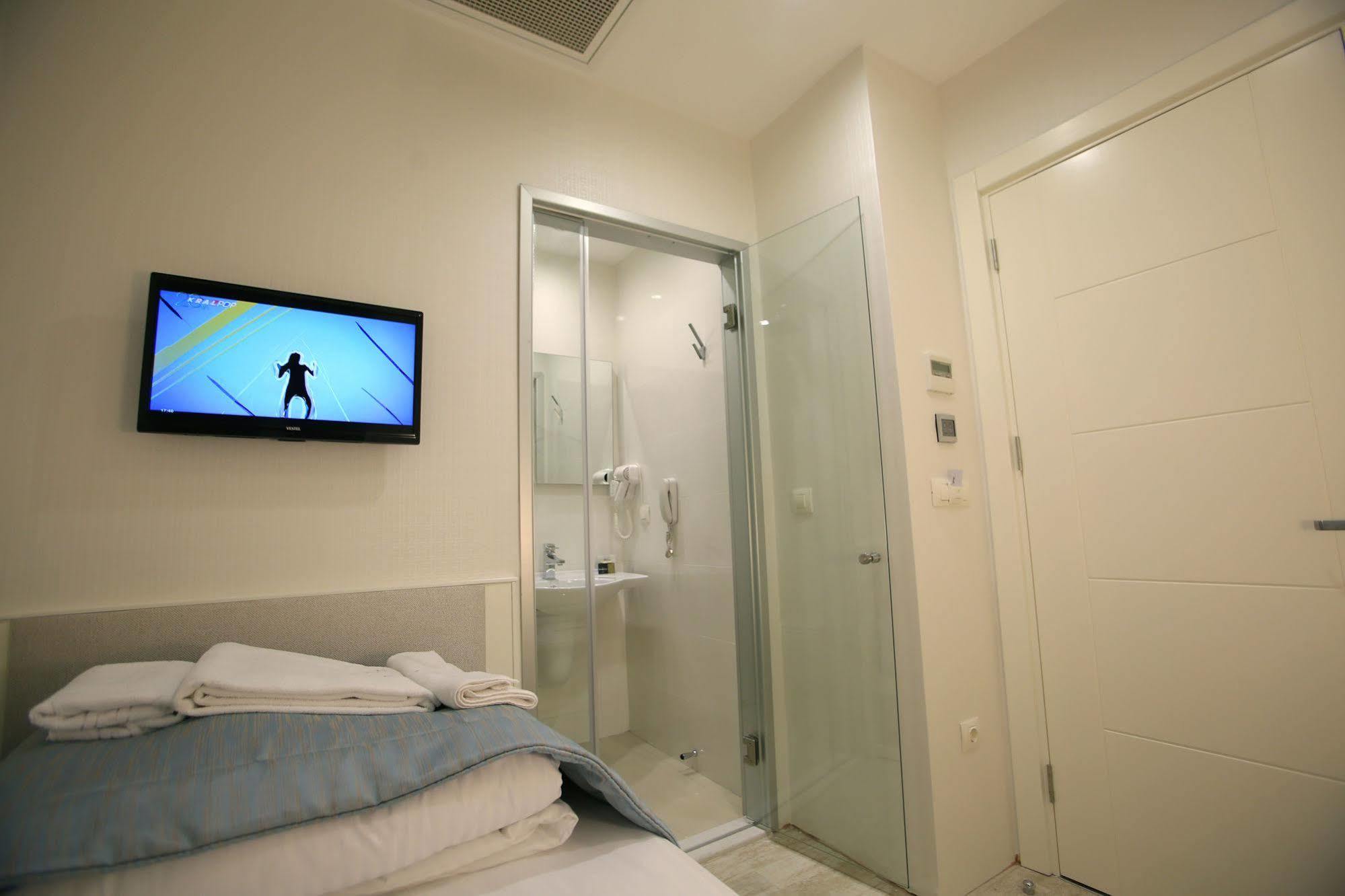 Rawda Hotel Bakirkoy อิสตันบูล ภายนอก รูปภาพ